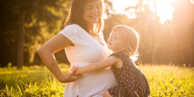 Understand the symptoms and risks when deciding to have a second baby.